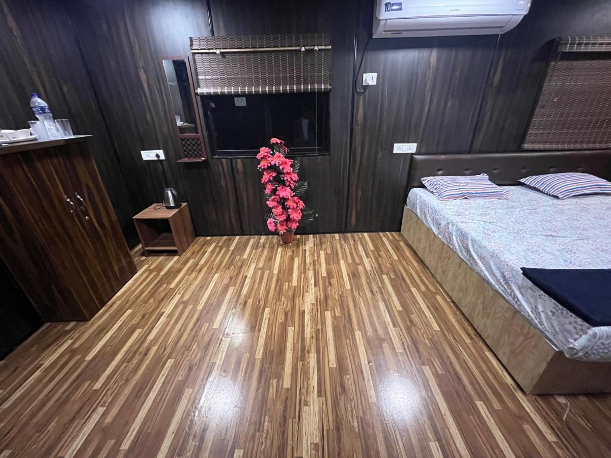 Mountain View Cottage Alībāg Dış mekan fotoğraf